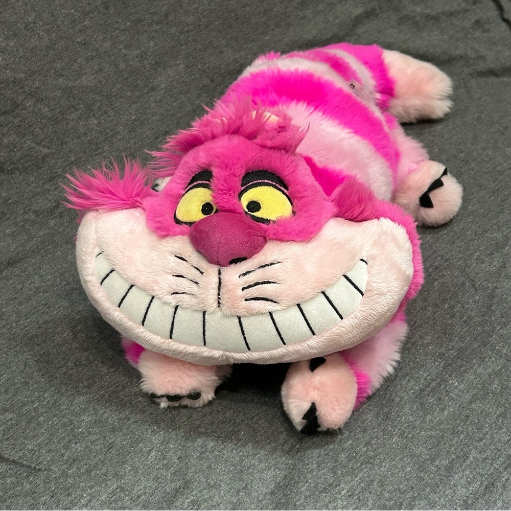 Disney Store Exclusive Alice in Wonderland Cheshire Cat Plush